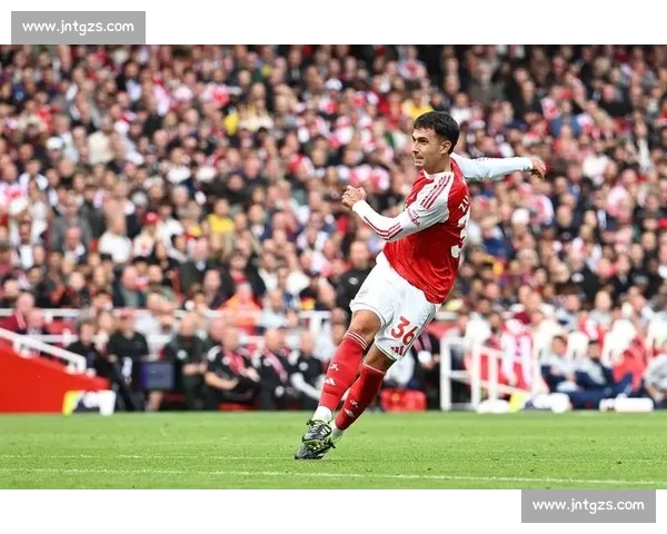 布努 10 扑救创纪录！懂球帝 X 咪咕世俱杯 MVP 掀翻曼城