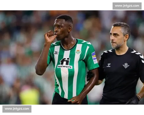 桑乔降薪 60% 赴尤文！安东尼铁心拒科莫，贝蒂斯成巴西飞翼救赎之地