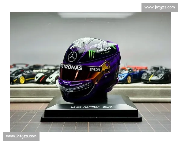 F1车手头盔设计：个性与安全的艺术结合